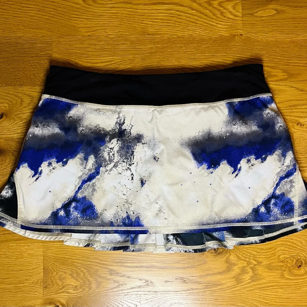 lululemon athletica Black, White & Blue Printed Mini Skort